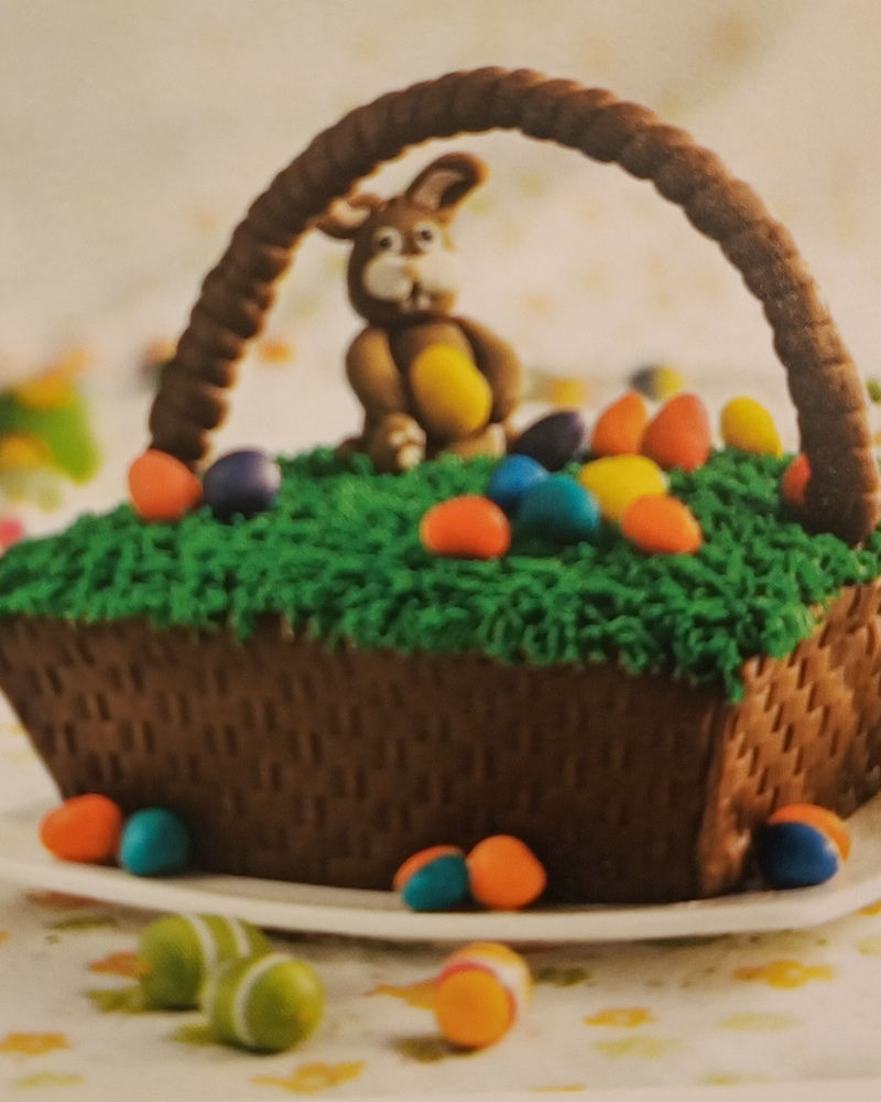 Biscuit paasmand met konijn