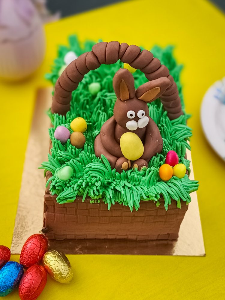 Biscuit paasmand met konijn